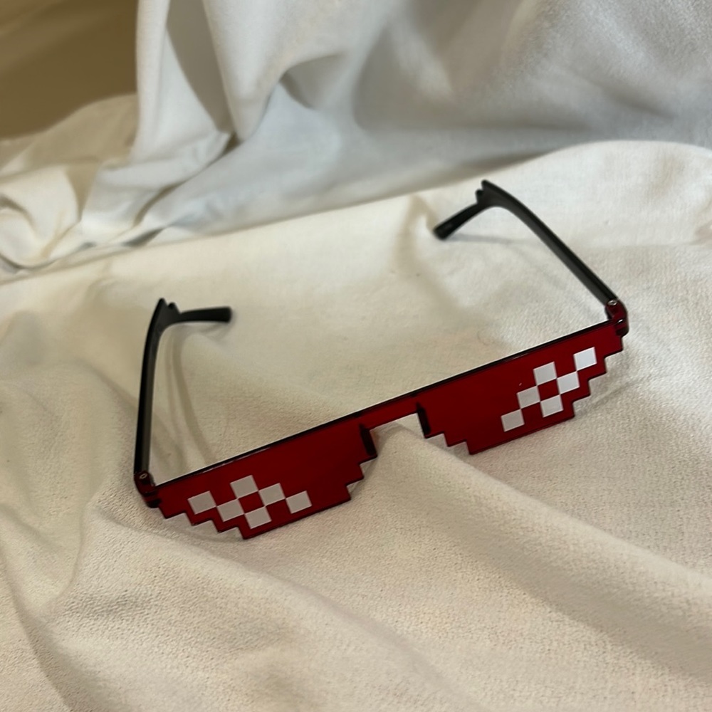 Meme sunglasses